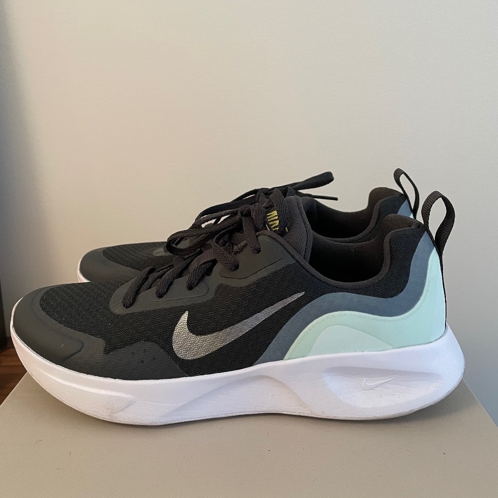Women’s Nike Wearallday Sneaker